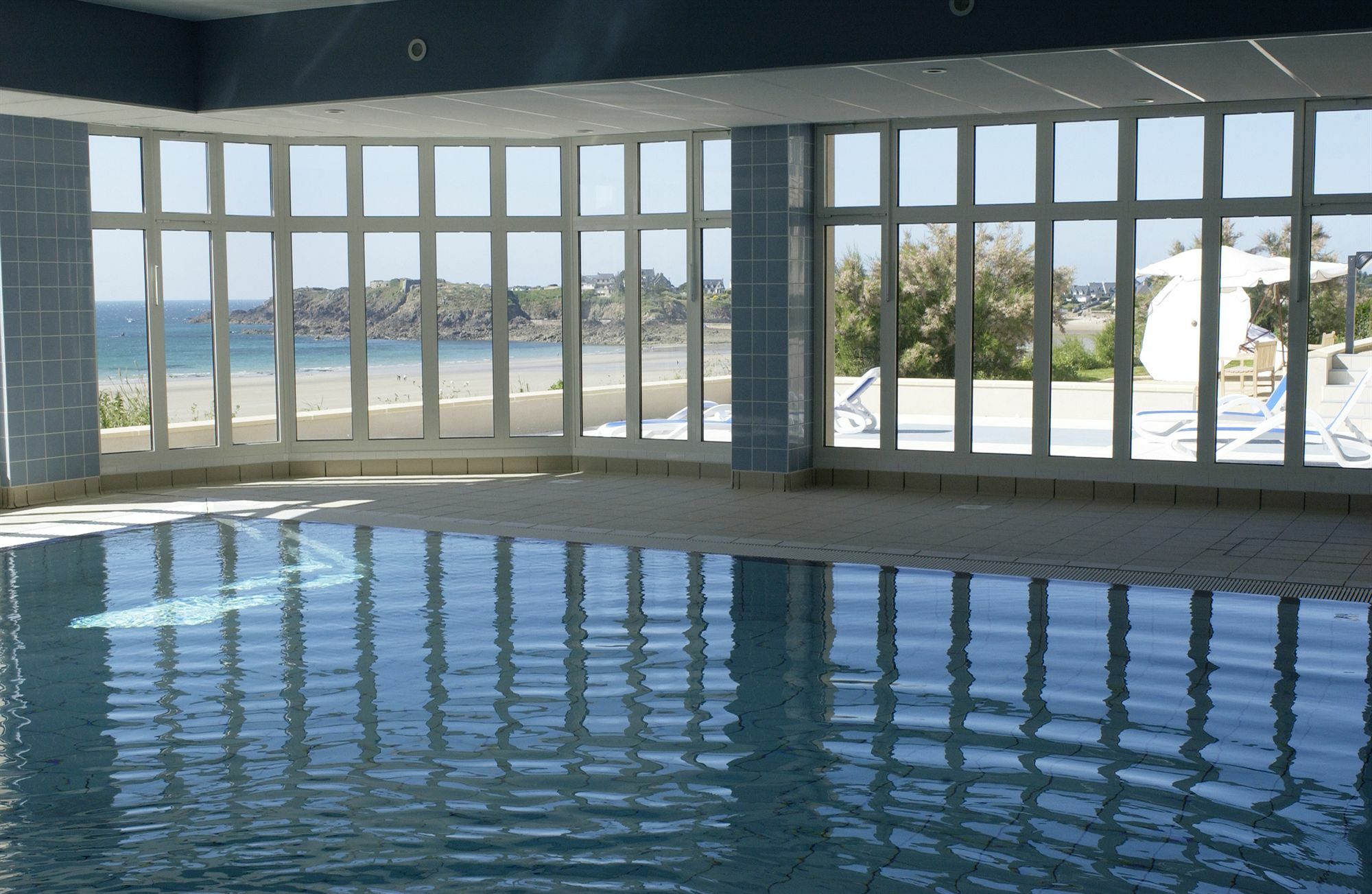 Reine Marine Apartahotel 4*